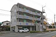酒折駅より徒歩24分 築27年6ヶ月 4階建の賃貸物件