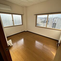 学生の宿 201 2階2DKの室内