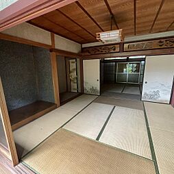 曾根町戸建 10DKの室内