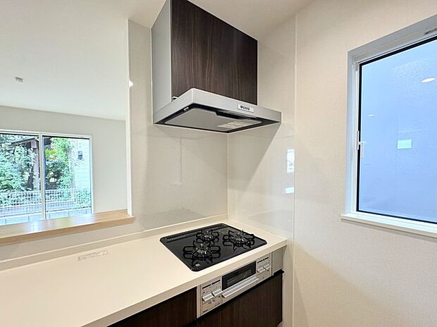 レンジフード&3口コンロ