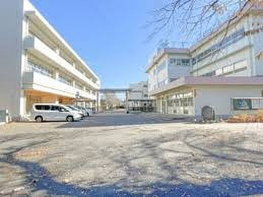 船橋市立三咲小学校（1450m）