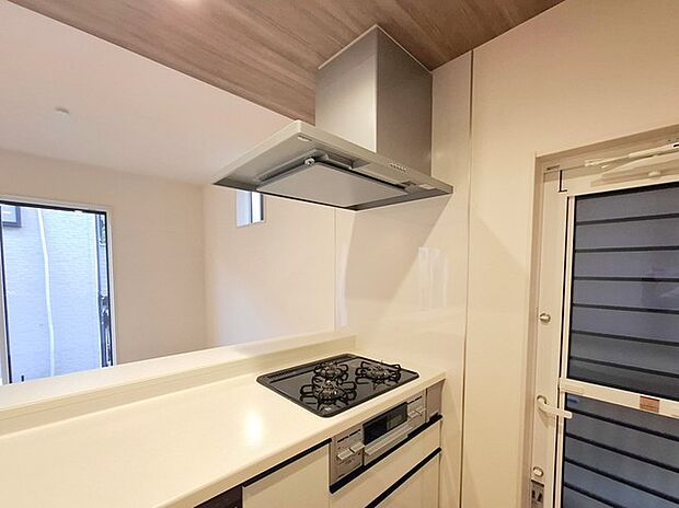 レンジフード＆3口コンロ