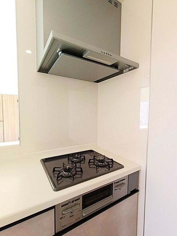 レンジフード＆3口コンロ