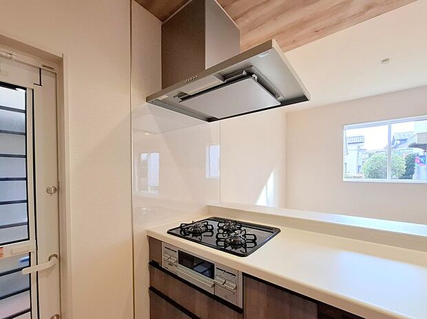 レンジフード＆3口コンロ