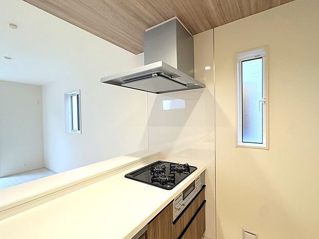 レンジフード&3口コンロ