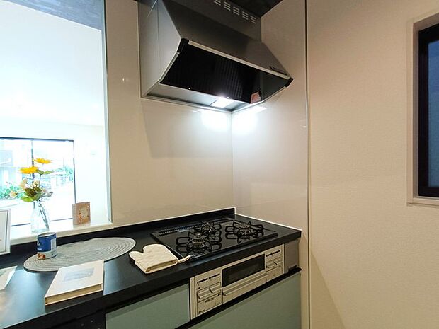 レンジフード&3口コンロ