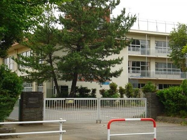 八千代市立勝田台南小学校（350m）