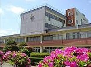 八千代市立勝田台中学校（1100m）