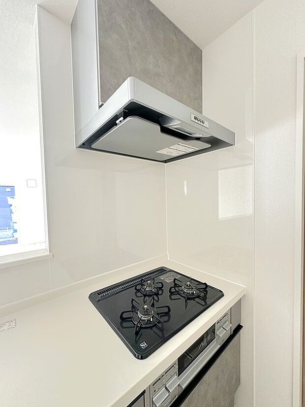 レンジフード&3口コンロ