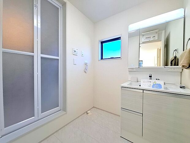 2F 室内洗濯機置き場あり