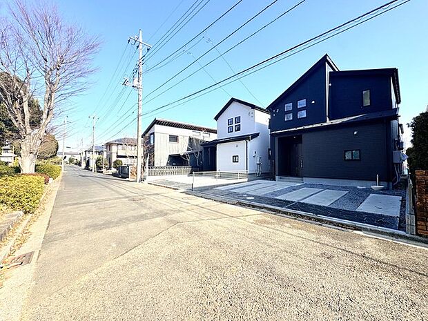 1・2号棟前面道路