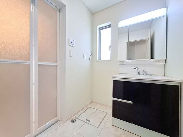 室内洗濯機置き場あり