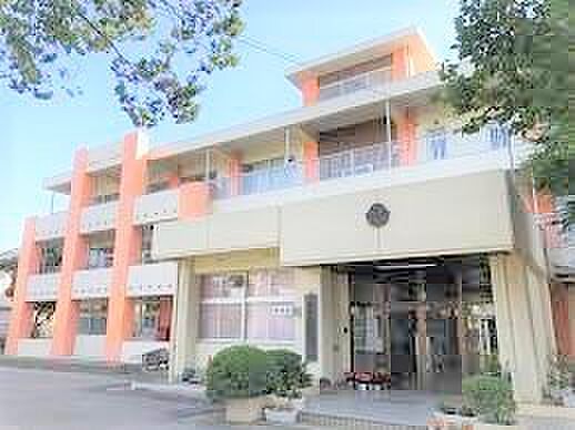 千葉市立千草台小学校(400m)