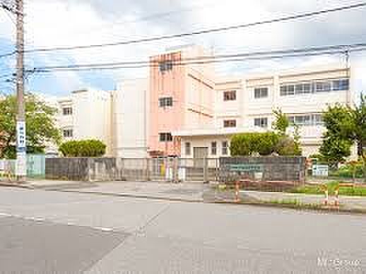 千葉市立千城台南中学校(750m)