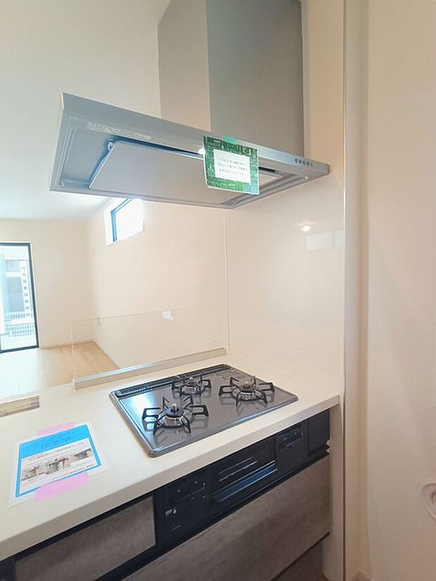レンジフード&3口コンロ