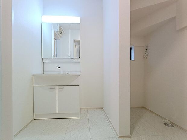 室内洗濯機置き場あり