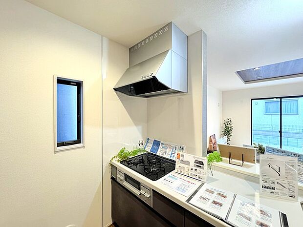 レンジフード＆3口コンロ