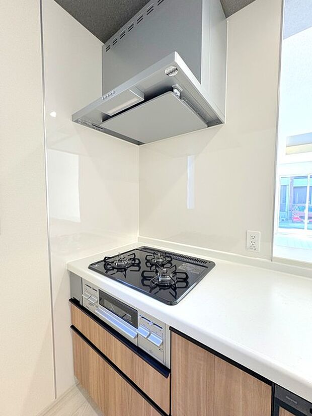 レンジフード&3口コンロ