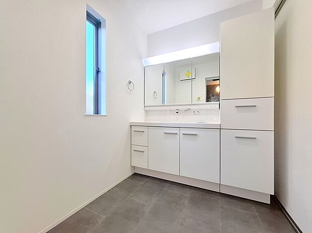 室内洗濯機置き場あり