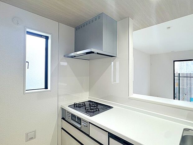 レンジフード&3口コンロ
