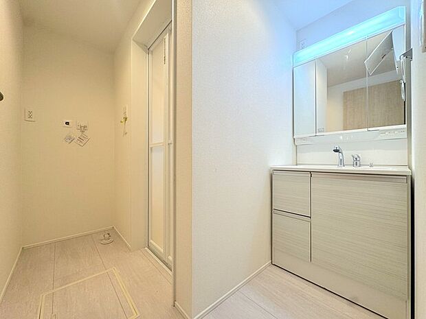 1F 室内洗濯機置き場あり