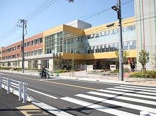 船橋市立塚田南小学校（640m）