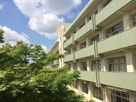 船橋市立法田中学校(250m)