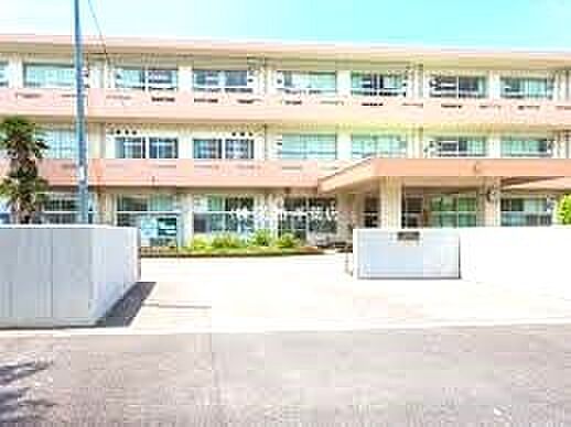 千葉市立千城台わかば小学校（1111m）