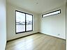 洋室：5.18帖