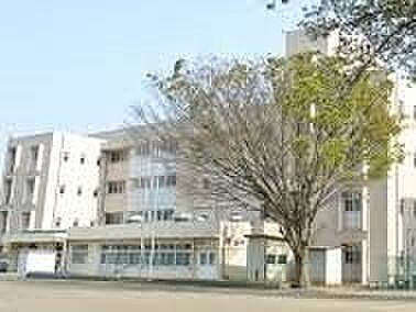 千葉市立北貝塚小学校(1100m)