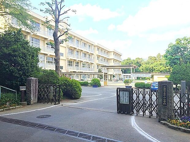 千葉市立平山小学校(1400m)