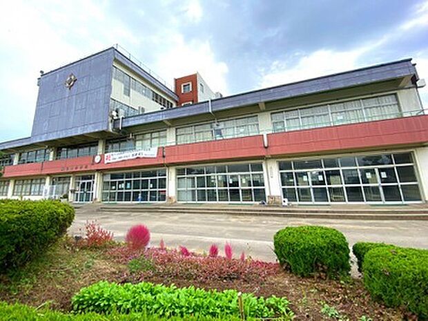 八千代市立勝田台中学校(450m)