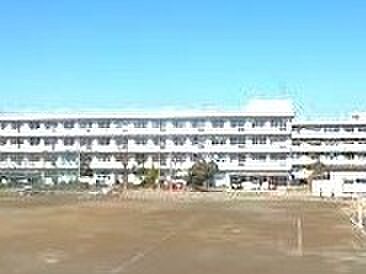 千葉市立緑が丘中学校（1800m）