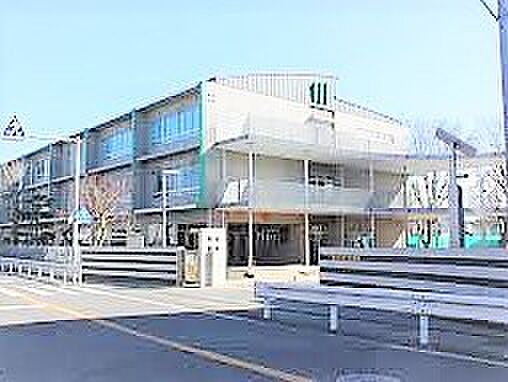 千葉市立松ケ丘中学校(789m)