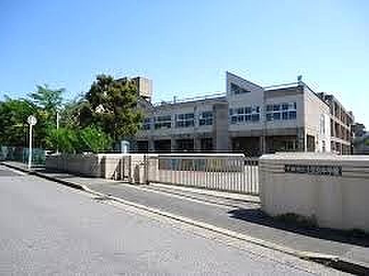 千葉市立土気南中学校(1550m)