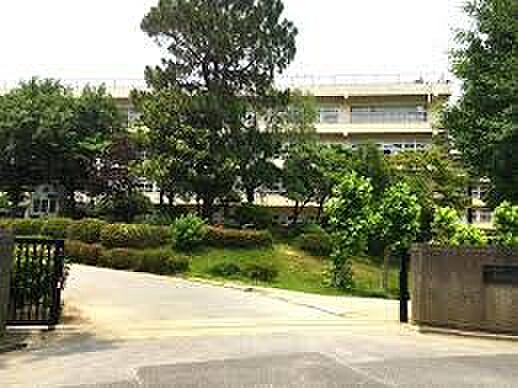 八千代市立大和田中学校(600m)