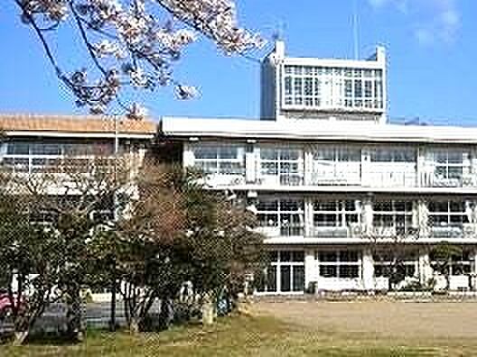 栄町立安食小学校(1600m)