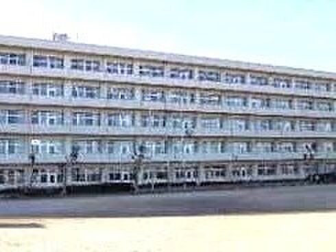 鎌ケ谷市立第5中学校(2003m)