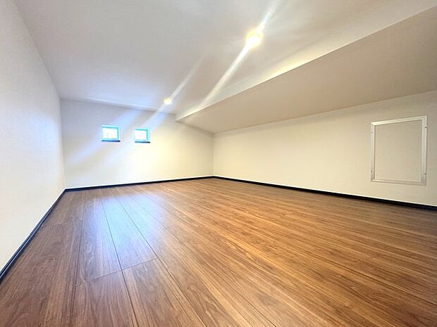 小屋裏収納