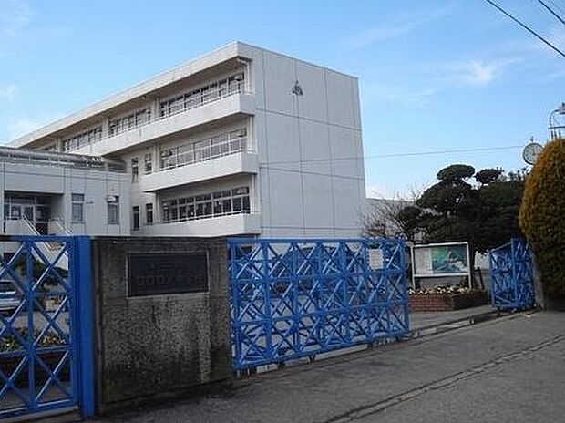 四街道市四街道北中学校(666m)