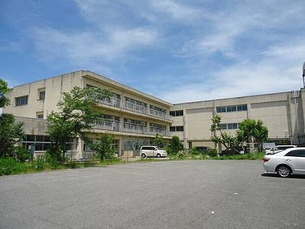 市原市立戸田小学校(1700m)