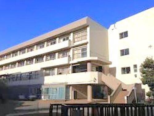 船橋市立大穴中学校(925m)