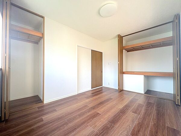 寝室を拡大表示