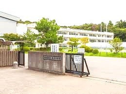 四街道市立旭中学校(2200m)