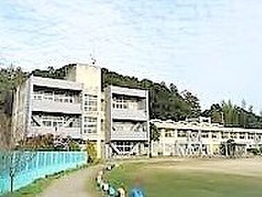茂原市立二宮小学校（800m）