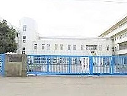 四街道市立四街道北中学校（900m）