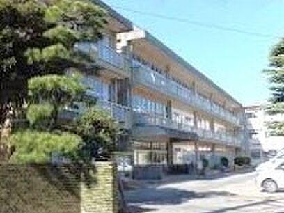 千葉市立作新小学校(600m)
