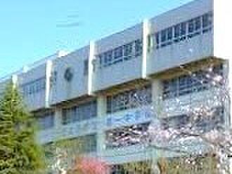 習志野市立第一中学校（729m）