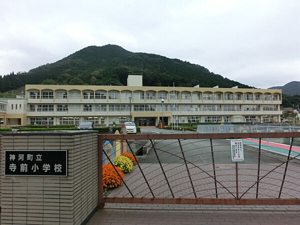 画像2:寺前小学校