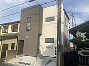 リ—プラス志染 2階 築3年9ヶ月の賃貸物件